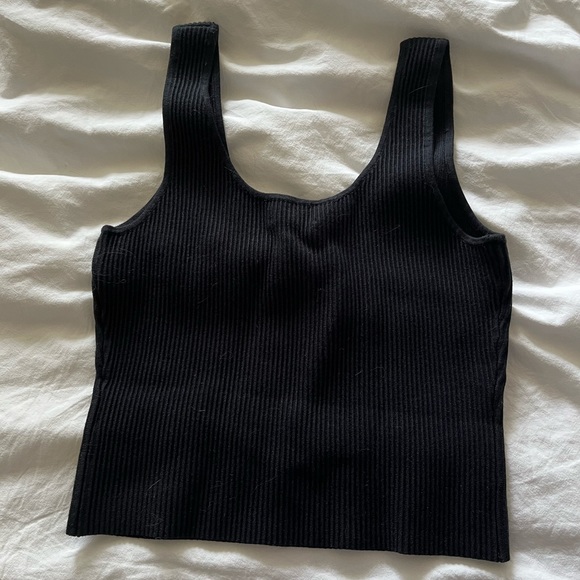 Amazon The Drop - Femi Scoop Neck Ribbed Crop - Picture 4 of 4